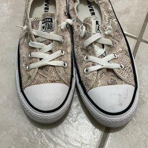 Converse Women’s All Star Chuck Taylor Shoreline Slip on Sneaker